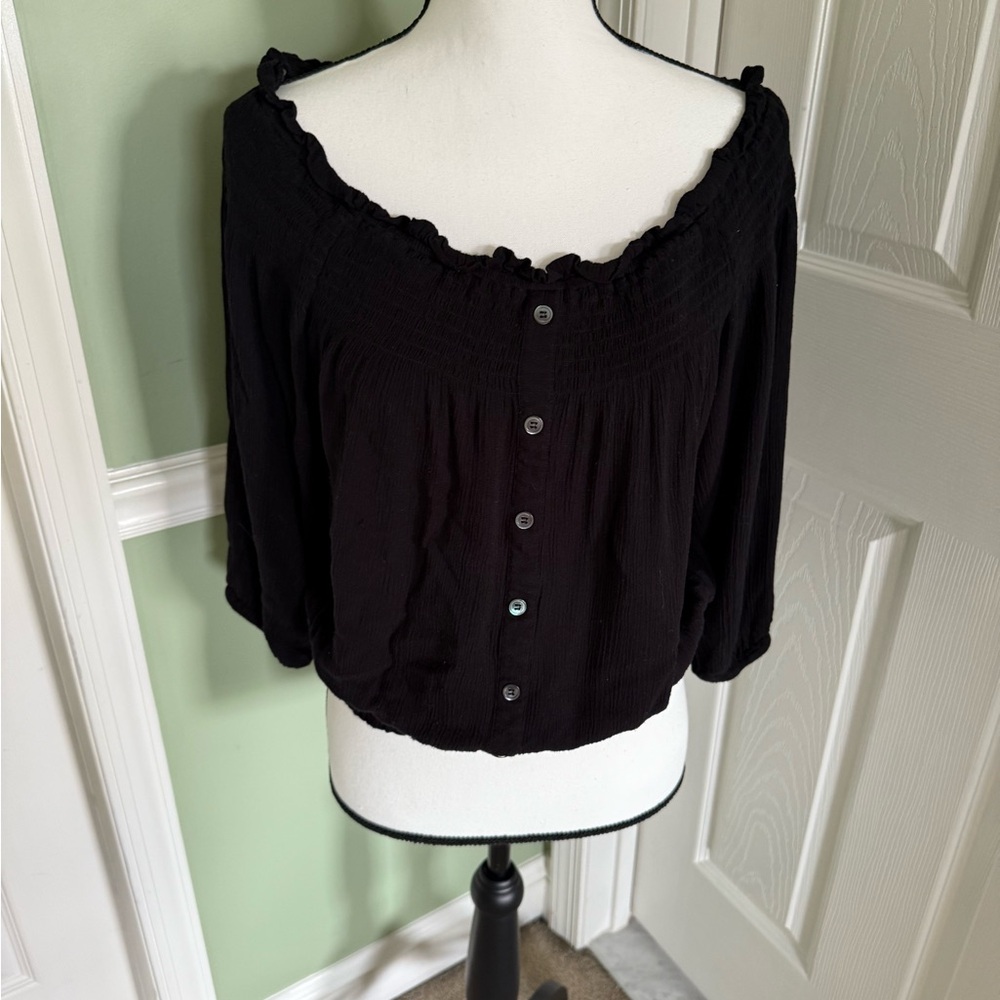 Sanctuary Black Ruffled Crop Blouse